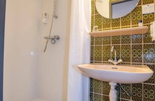 Geulhem Hotel | Stay Close to Nature in Relaxing Room Near Gemeentegrot Valkenburg