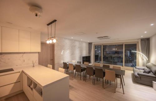 Suyeong-Gu Apartment | Stay Dear Moon