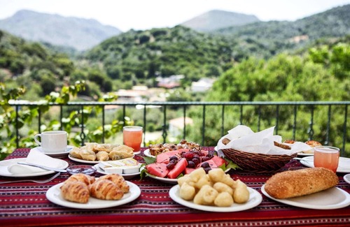 Drosia Apartment | Stay for 2 at Aposperitis Drosia