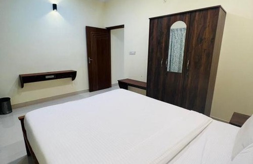 Hennur Apartment | Stay For Uptu 6-8 Guest in a 2BHK near Hennur Airport Road