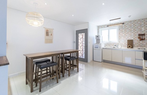 Geoje Villa | Stay Gonggan