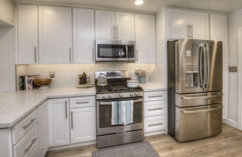 Sam Hughes House | Stay Here, Feel at Home: Your Perfect UofA Adjacent Pet-Friendly Retreat