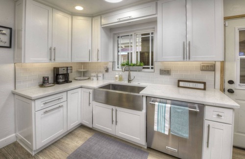 Sam Hughes House | Stay Here, Feel at Home: Your Perfect UofA Adjacent Pet-Friendly Retreat