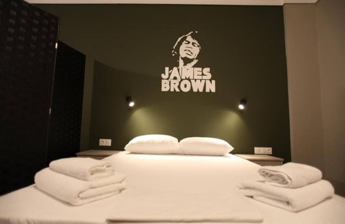 Thessaloniki City Centre Hotel | STAY Hybrid Youth Hostel