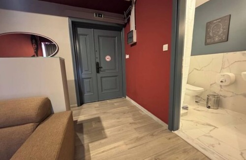 Thessaloniki City Centre Hotel | STAY Hybrid Youth Hostel