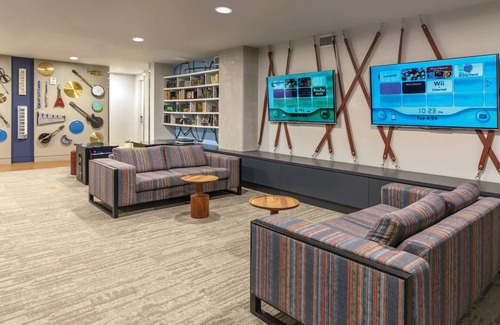 West End Hotel | Stay in Cozy 1BD Suite and Explore Exciting Austin!