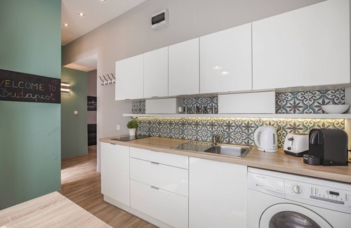 Erzsebetvaros Apartment | Stay in the Heart of Budapest