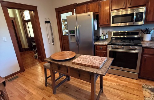 Bloomfield House | Stay in the Heart of Bourbon Country Tranquil Farmhouse Estate