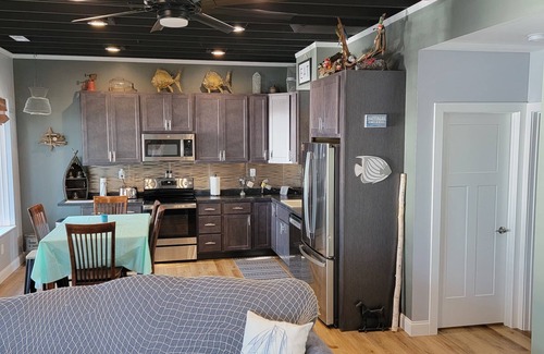 Rocky Mount House | Stay, Play, Getaway. Beautiful Lake Front Home-Large private dock & boat-slip