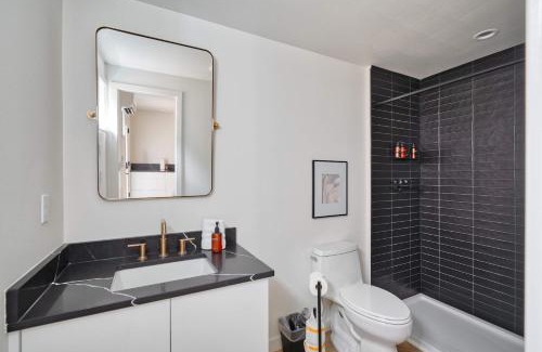 Alberta Arts District Hotel | Stay Portland - Alberta Arts District Hideaway - Stylish Studio