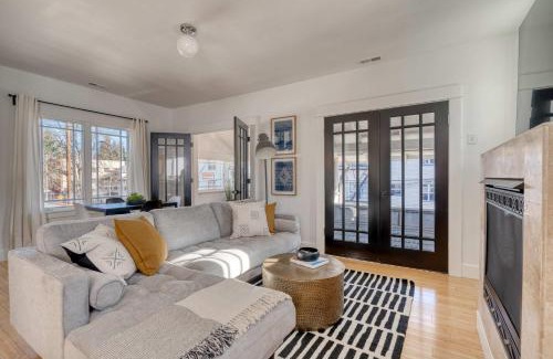 Belmont House | Stay Portland - Casa Solárium, Local Eateries, Parks & Espresso