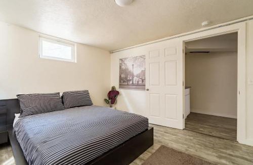 Foster - Powell House | Stay Portland - Charming & Spacious 5BR Home in SE Portland