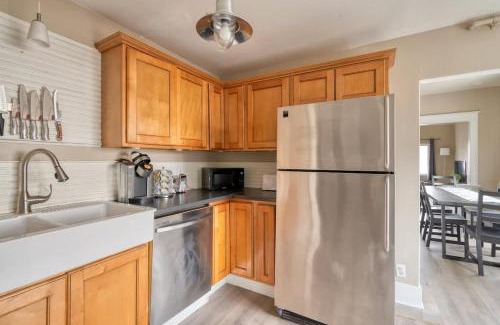 King Apartment | Stay Portland - Elegant & Airy 3BR 2BA in NE Portland