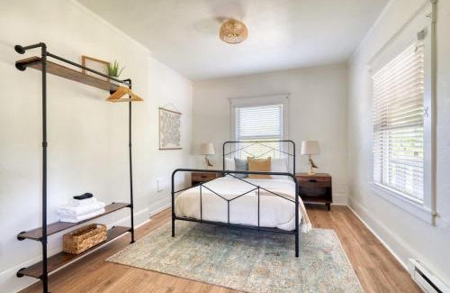 Richmond House | Stay Portland - Mt Tabor Retreat - Local Eateries - Shops - Bars