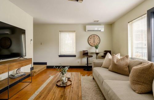 Belmont House | Stay Portland - The Little Tower - Local Vintage Shops & Eateries