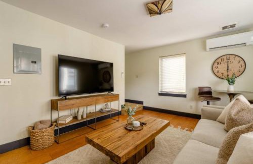 Belmont House | Stay Portland - The Little Tower - Local Vintage Shops & Eateries