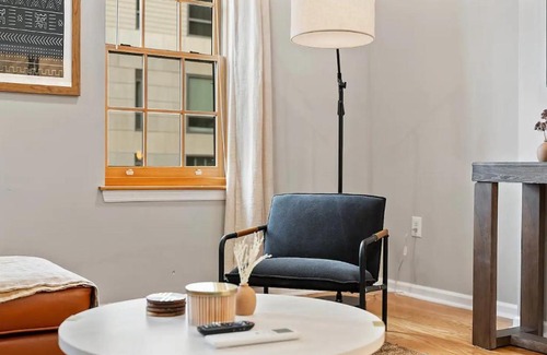 Rittenhouse Row Apartment | Stay Rafa At 259