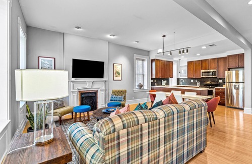 St. Louis Apartment | Stay STL-Great Location-Parking-Balcony-Pets