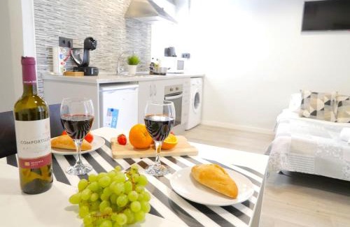 Collblanc y La Torrassa Apartment | Stay U-nique Apartments Llobregat