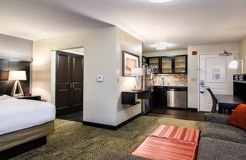 Marquette Hotel | Staybridge Suites Marquette by IHG