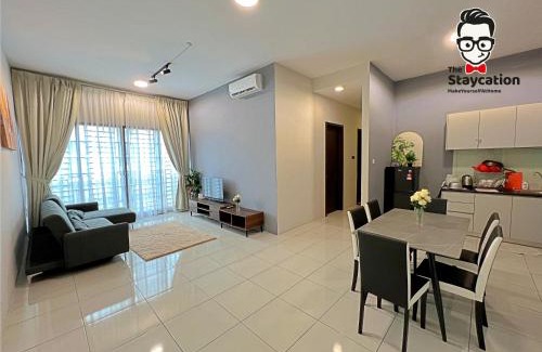 Kuching Apartment | Staycation Homestay 12 Liberty Grove Near Airport