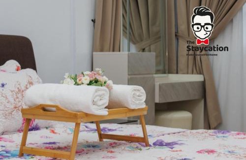 Kuching House | Staycation Homestay 51 Luxe Garden Homestay