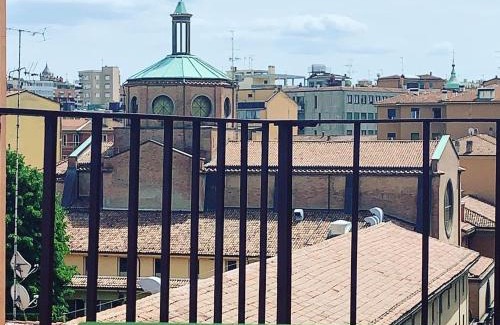 Historic Center Apartment | Stayinbologna 3