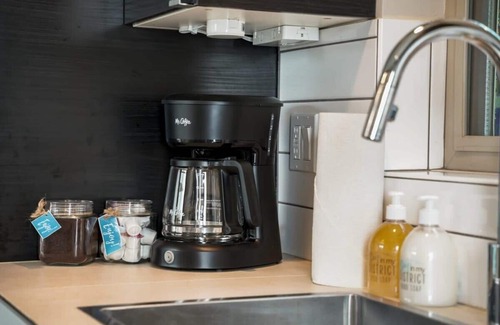 Belmont House | #StayInMyDistrict Buckman Bright Spacious Townhome