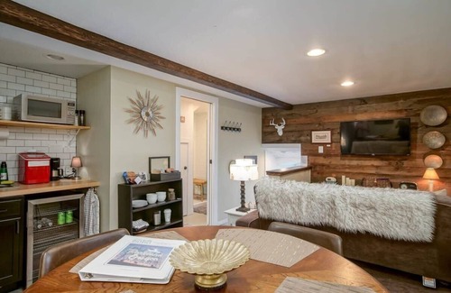 Belmont House | #StayInMyDistrict Buckman Lodge Popular SE Belmont