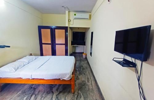 Manipal Hotel | STAYMAKER Unnatha Residency