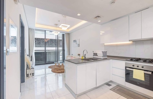 Al Barsha Apartment | StayShort - Arjan Apartment sleeps 3 with Private Balcony!