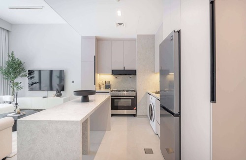 Dubai Villa | StayShort - Classy 4-Bedroom Villa With Spacious Balcony in Nad Al Sheba