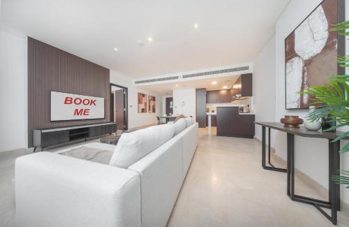 Bur Dubai Apartment | StayShort - Comfy 1 Bed in Sky Gardens Sleeps 4 With Pool