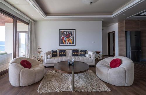 Shimla Villa | StayVista at Alpine Abode - Ultra Luxury Apartments