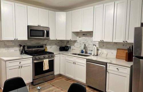 Pittsburgh House | Steel City Stay- 4B/2B Getaway