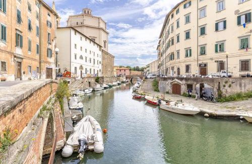 Venezia Nuova Apartment | Steel house