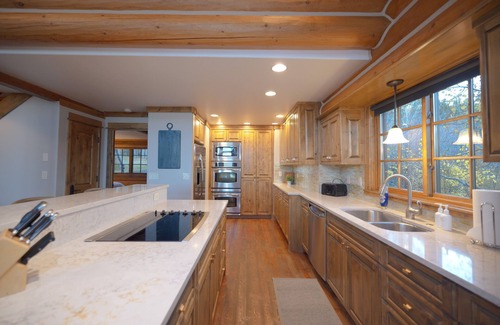 Victor House | Steelhead Log Cabin in Teton Springs, Victor. A/C, Targhee Forest Access