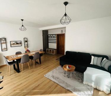 Selimbar Apartment | Stefan s Cozy Nest