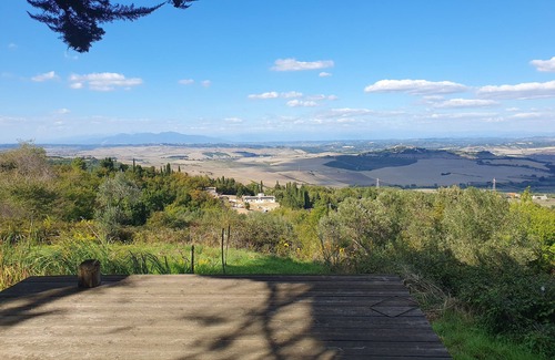 Orciatico Ski Chalet | Steinhaus Alleinstehend mit Fantastischem Ausblick, Stilvolle Einrichtung, Ruhe