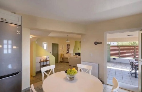 Posidonia House | Stelios-Korina Villa with Pool an Stunning View Posidonia Syros Cyclades Greece