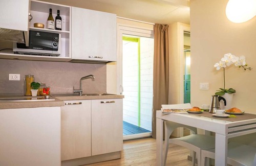 Le Rocchette House | Stella del Mare Family Camping Village Chalet Deluxe für 4 Personen