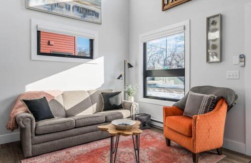 Traverse City Apartment | Stella Boona Loft Traverse close to Trail and beach