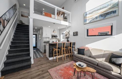 Traverse City Apartment | Stella Boona Loft Traverse close to Trail and beach