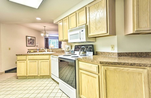 Pigeon Condo | Step-Free Pigeon Retreat Close to Lake Huron!