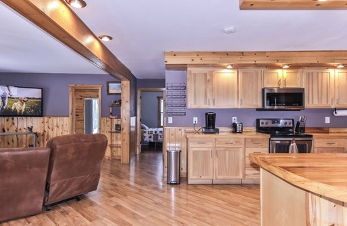 Eagle River House | Stepaway Vacation Rentals- Cedar Haven