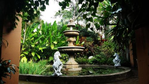 Uvongo House | Stephward Estate Country House