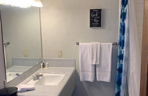 Scott City Hotel | Stepping Inn