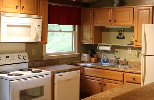 Luray Cabin | Stepping Stone Cabin