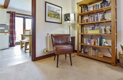 Blockley Cottage | Stepping Stones Cottage - sleeps 4 guests in 2 bedrooms