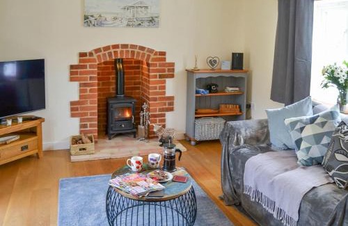 Bacton House | Stepping Stones Cottage
